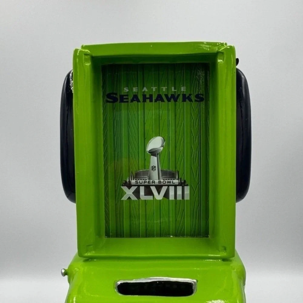 Limited Ed. Hamilton Collection SeattleSeahawks 1948 Ford Pickup Truck Sculpture